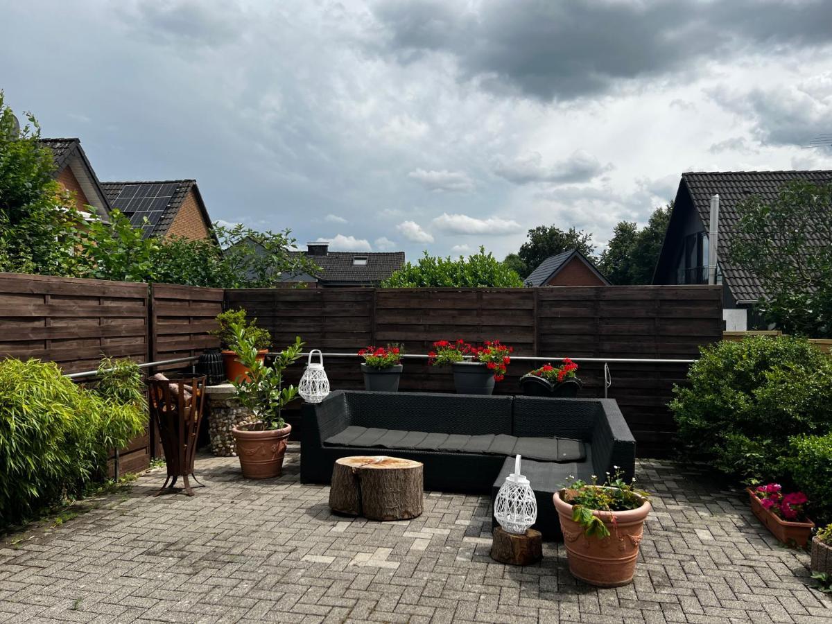 Borgholzhausen Doppelbett Zimmer Mit Gemeinschaftbad מראה חיצוני תמונה